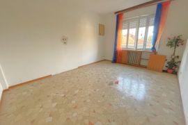 Appartamento trilocale a Cantù in vendita